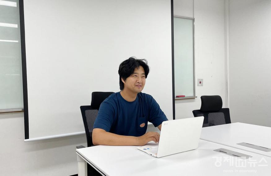 (주)어플레이즈 배정진 대표.jpg