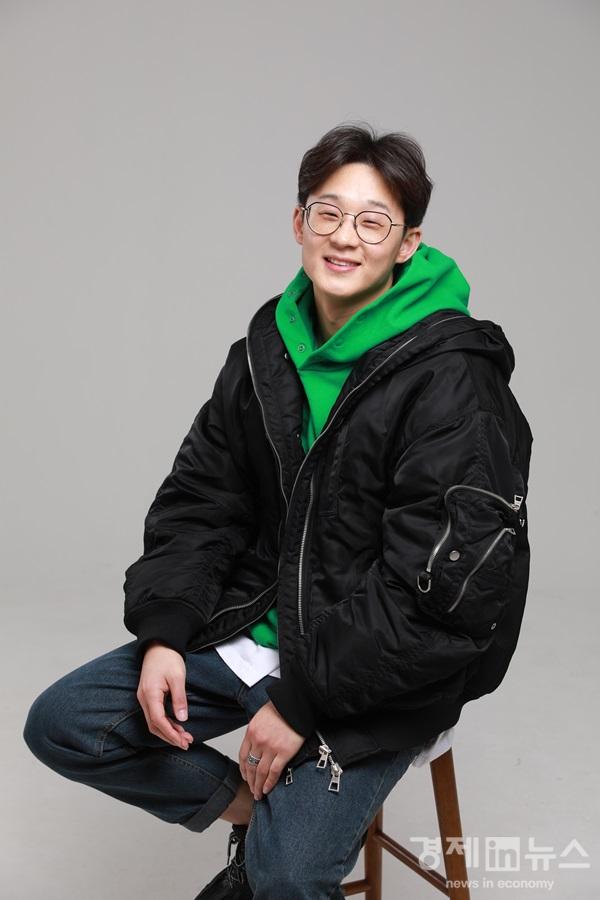 인터뷰사진_이모티브 대표님.JPG