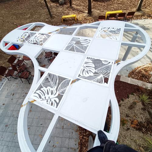 스틸데코 철제 분체도장 마감 파고라 상판 그림자 액자